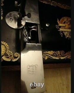 1800's WORKING Vintage Singer Sewing Machine Complete in Original Case