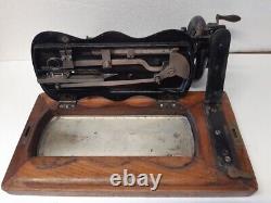 1874 Singer New Family 12 hand crank Sewing Machine with wooden case