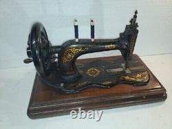 1881 Singer 12 K Acanthus Leaves decal sewing machine in wooden case