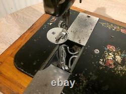 1889 Antique Singer 28K HandCrank Sewing Machine with Coloured Roses and Daisies