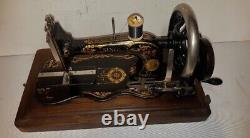 1889 Singer 12 K Acanthus Leaves decal sewing machine in wooden case