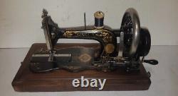 1889 Singer 12 K Acanthus Leaves decal sewing machine in wooden case