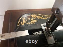 1889 Singer 12 K Acanthus Leaves decal sewing machine in wooden case