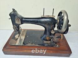 1892 Singer Vibrating Shuttle Model 28 sewing machine for restoration