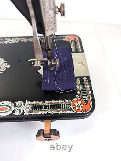 1900 Singer AA173468 Sewing Machine Working