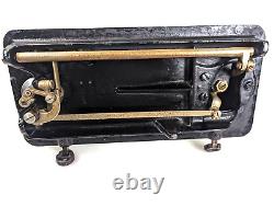 1900 Singer AA173468 Sewing Machine Working