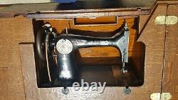 1902 Singer Treadle Sewing Machine