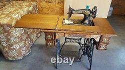 1903 Singer Treadle Sewing Machine