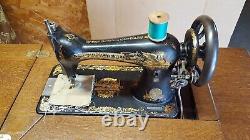 1903 Singer Treadle Sewing Machine