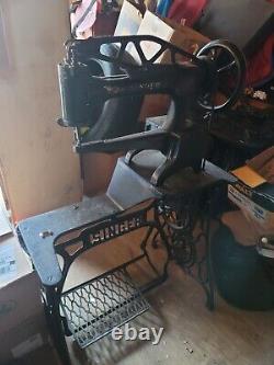 1905 Singer Leather sewing machine