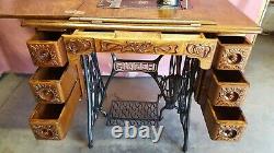 1905 Singer Treadle Sewing Machine With 7 Drawers. Very Ornate