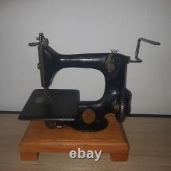 1906 Singer 24-7 original no decal Industrial sewing machine