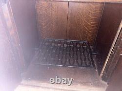 1906 Singer Red Eye Sewing Machine In Tiger Cabinet, Treadle Needs Belt