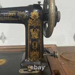1909 Antique Wheeler & Wilson/singer sewing machine With Manual, Hand Held Tools