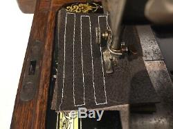 1909 Vintage Singer 28K Handcrank Sewing Machine, vintage quilting sewing