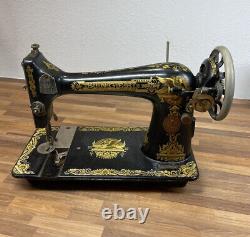 1910/11 Singer No. 127 Sphinx Treadle Sewing Machine G5280370 With Accessories