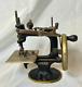 1910 -1934 Singer Sew Handy Model 20 Mini Sewing Machine Childrens Toy