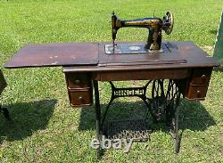 1910s SINGER SEWING MACHINE TREADLE PEDAL HARD TO FIND EGYPTIAN SPHINX DESIGN