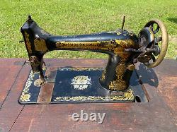 1910s SINGER SEWING MACHINE TREADLE PEDAL HARD TO FIND EGYPTIAN SPHINX DESIGN