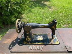 1910s SINGER SEWING MACHINE TREADLE PEDAL HARD TO FIND EGYPTIAN SPHINX DESIGN