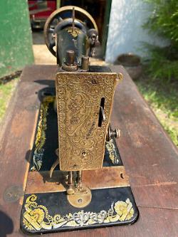 1910s SINGER SEWING MACHINE TREADLE PEDAL HARD TO FIND EGYPTIAN SPHINX DESIGN