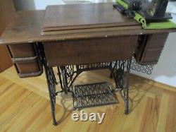 1911 Treadle Singer Sewing Machine + Cabinet, Red Eye #66, Pick-up Connecticut