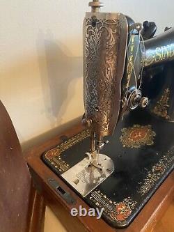 1912 Singer Model 66 Red Eye Sewing Machine! Motor, Light, Wood Case! WORKS