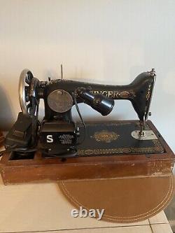 1912 Singer Model 66 Red Eye Sewing Machine! Motor, Light, Wood Case! WORKS