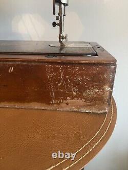 1912 Singer Model 66 Red Eye Sewing Machine! Motor, Light, Wood Case! WORKS