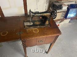 1914 Singer Model G Series Sewing Machine