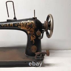 1915 Singer 103 Industrial tailor's sewing machine G3906485