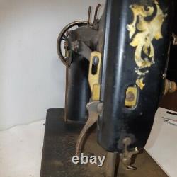 1915 Singer 103 Industrial tailor's sewing machine G3906485