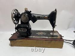 1915 Singer Model 66 Sewing Machine, Motor Works, with travel case, Redeye Decals