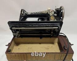 1915 Singer Model 66 Sewing Machine, Motor Works, with travel case, Redeye Decals