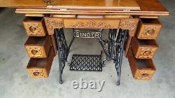 1917 Singer Treadle Sewing Machine. Model 66 With 7 Drawers. Very Ornate