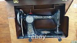 1917 Singer Treadle Sewing Machine. Model 66 With 7 Drawers. Very Ornate