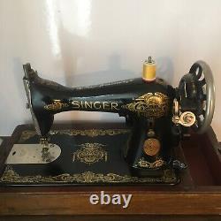 1920 Singer Sewing Machine 115 Wings Decal Motorized Attachments & Bentwood Case