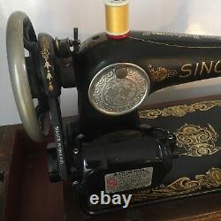 1920 Singer Sewing Machine 115 Wings Decal Motorized Attachments & Bentwood Case