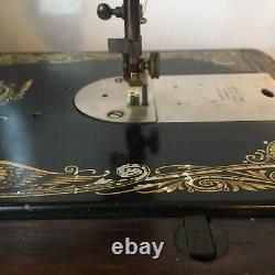 1920 Singer Sewing Machine 115 Wings Decal Motorized Attachments & Bentwood Case