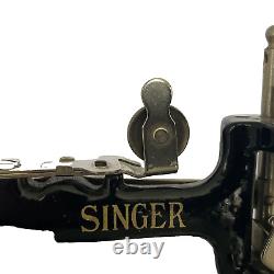 1920's Antique Singer Model 20 Sewhandy Child's Toy Sewing Machine withClamp