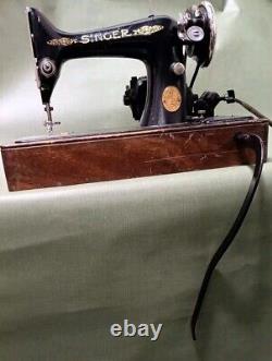 1920's Singer Sewing Machine With Wood Case And Knee Control Lever