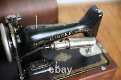 1920s Rare Antique Singer Knee Lever Sewing Machine USA With Wooden Case WORKS