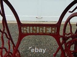 1920s SINGER RED COLOR TREADLE SEWING MACHINE CAST IRON TABLE BASE WITH TABLE