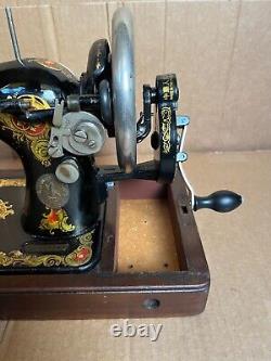 1921 Singer Sewing Machine 128 La Vencedora