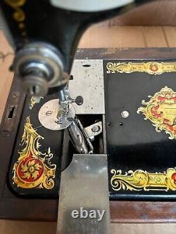 1921 Singer Sewing Machine 128 La Vencedora