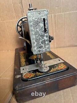 1921 Singer Sewing Machine 128 La Vencedora