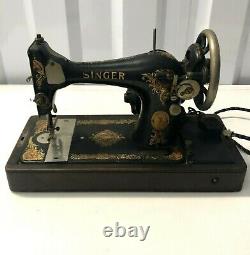 1923 Ornate Black Gold Antique Singer Sewing Machine Locking Bentwood Case + Key