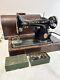 1923 Singer Sewing Machine Model 99k Bentwood Case Locks Turns On No Knee Pedal