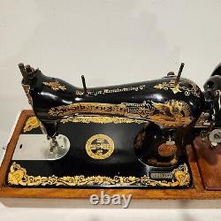 1925 Singer Hand Crank Sewing Machine 15k Sphinx Tested Rare Bed DecalCase