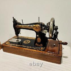 1925 Singer Hand Crank Sewing Machine 15k Sphinx Tested Rare Bed DecalCase